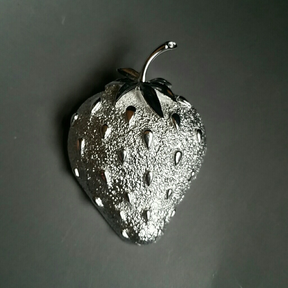 Vintage signed Sarah Coventry silver strawberry